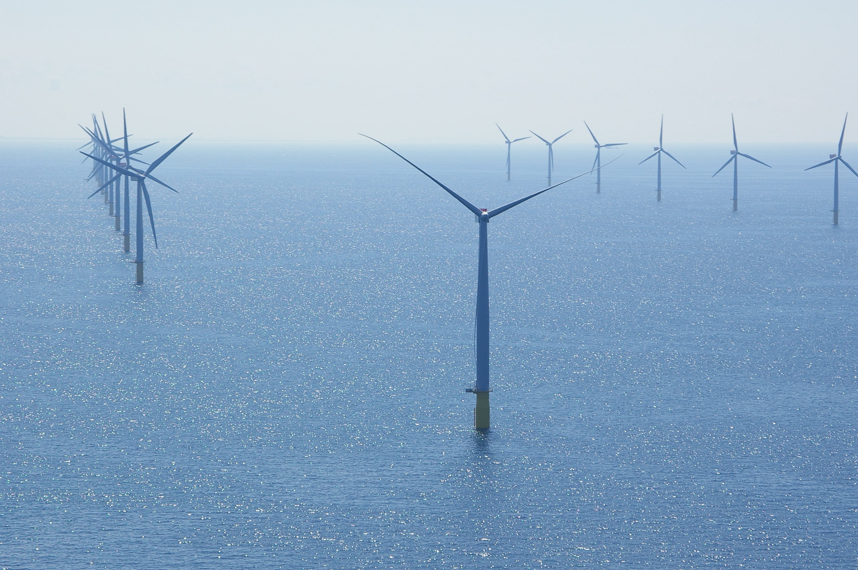 Walney Windfarm Construction Ns 04548 Min